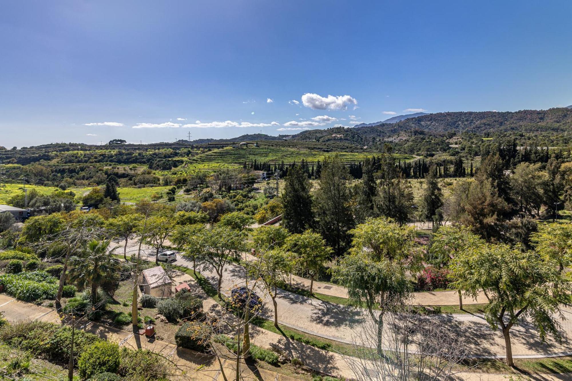 Rentitspain Charming Apartment: Parque Botanico & Country Club