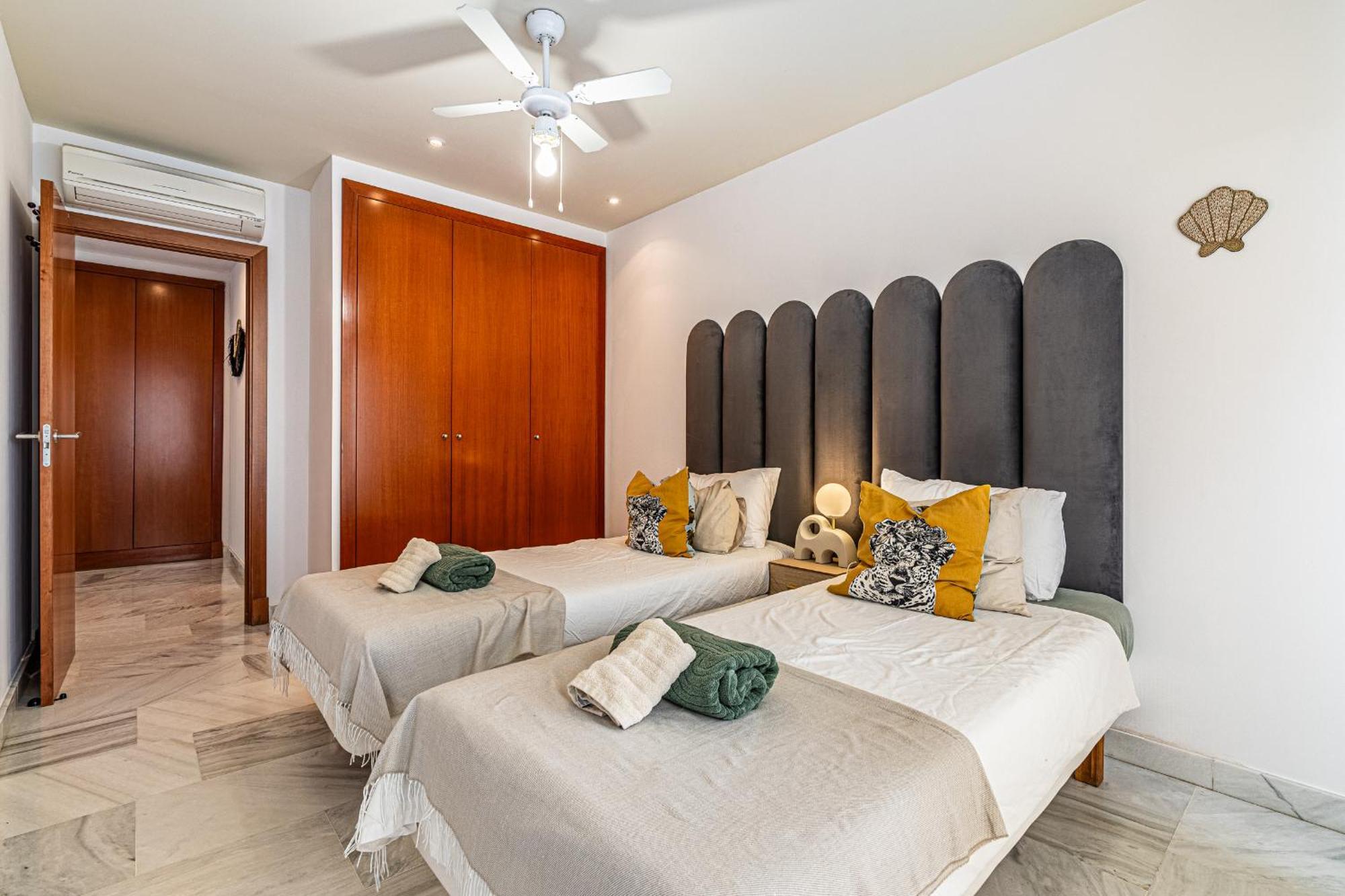 Apartment Rentitspain Charming Apartment: Parque Botanico & Country Club Estepona