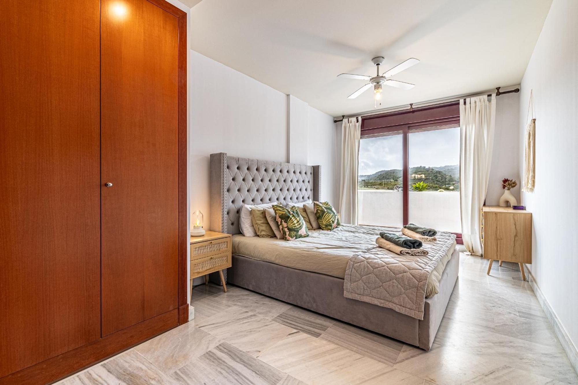 Rentitspain Charming Apartment: Parque Botanico & Country Club * Estepona