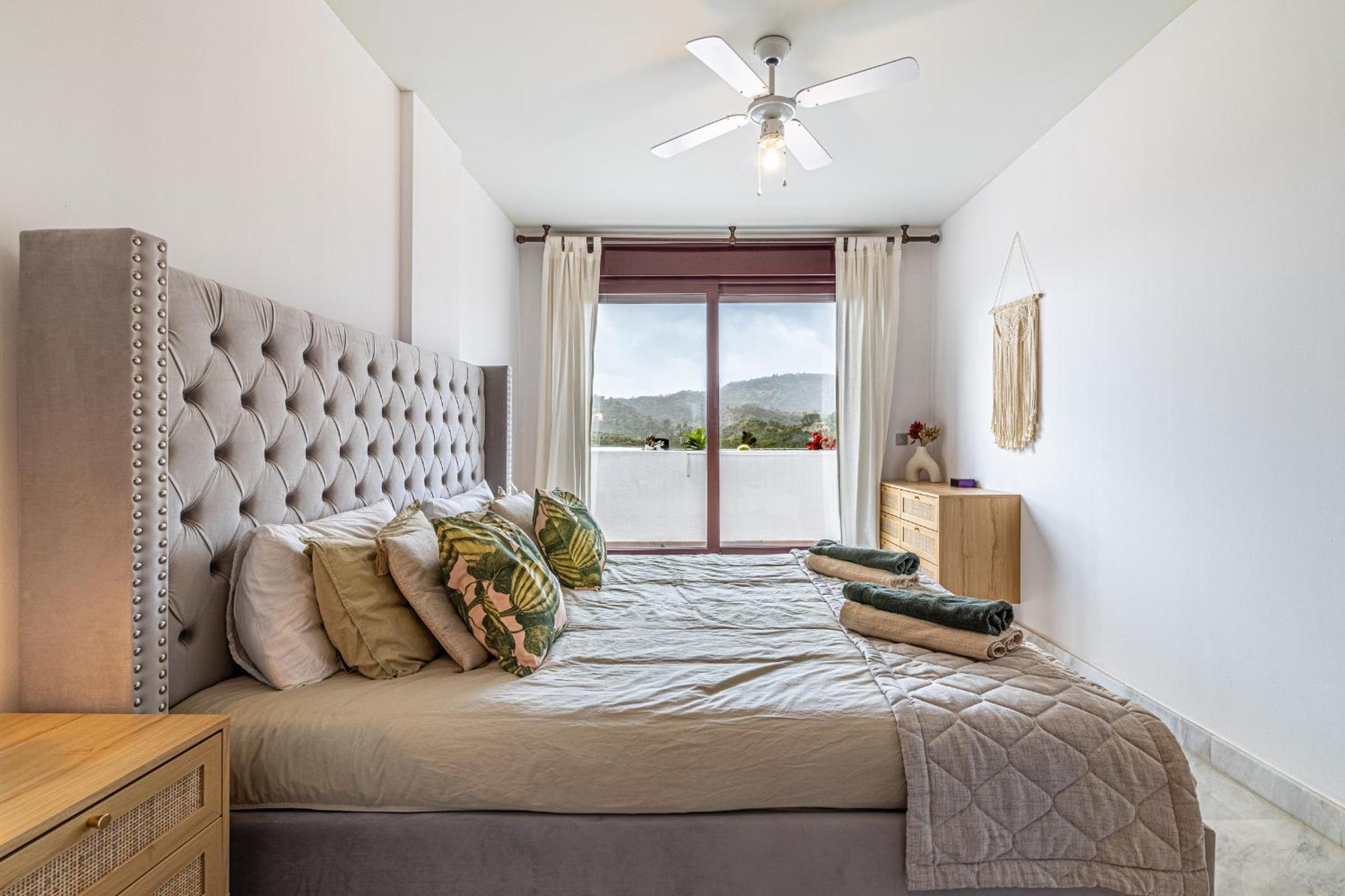 Rentitspain Charming Apartment: Parque Botanico & Country Club